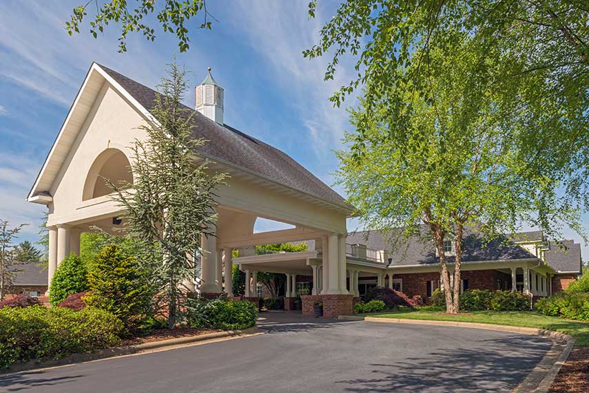 Independent and Assisted Living in Hendersonville, NC